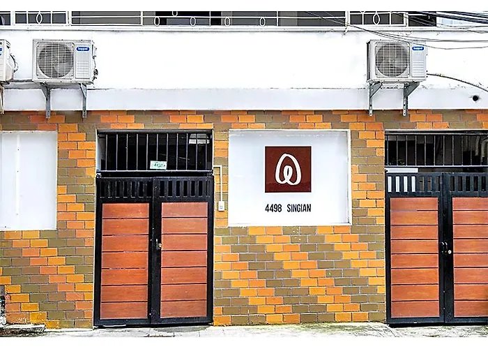 Private 12 - Poblacion Makati House Manila